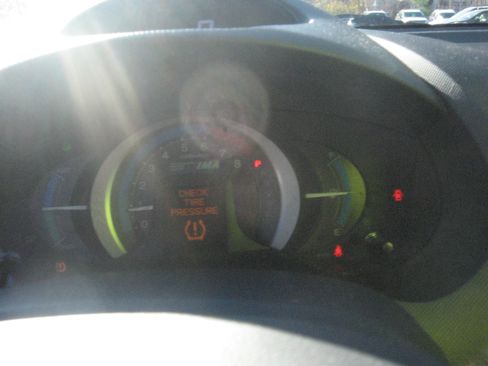 Used 2011 Honda Insight EX image 10