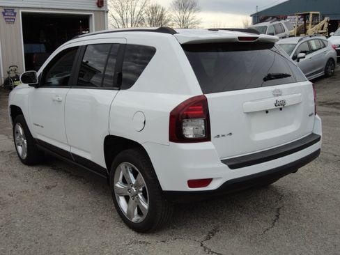Used 2014 Jeep Compass Latitude image 4