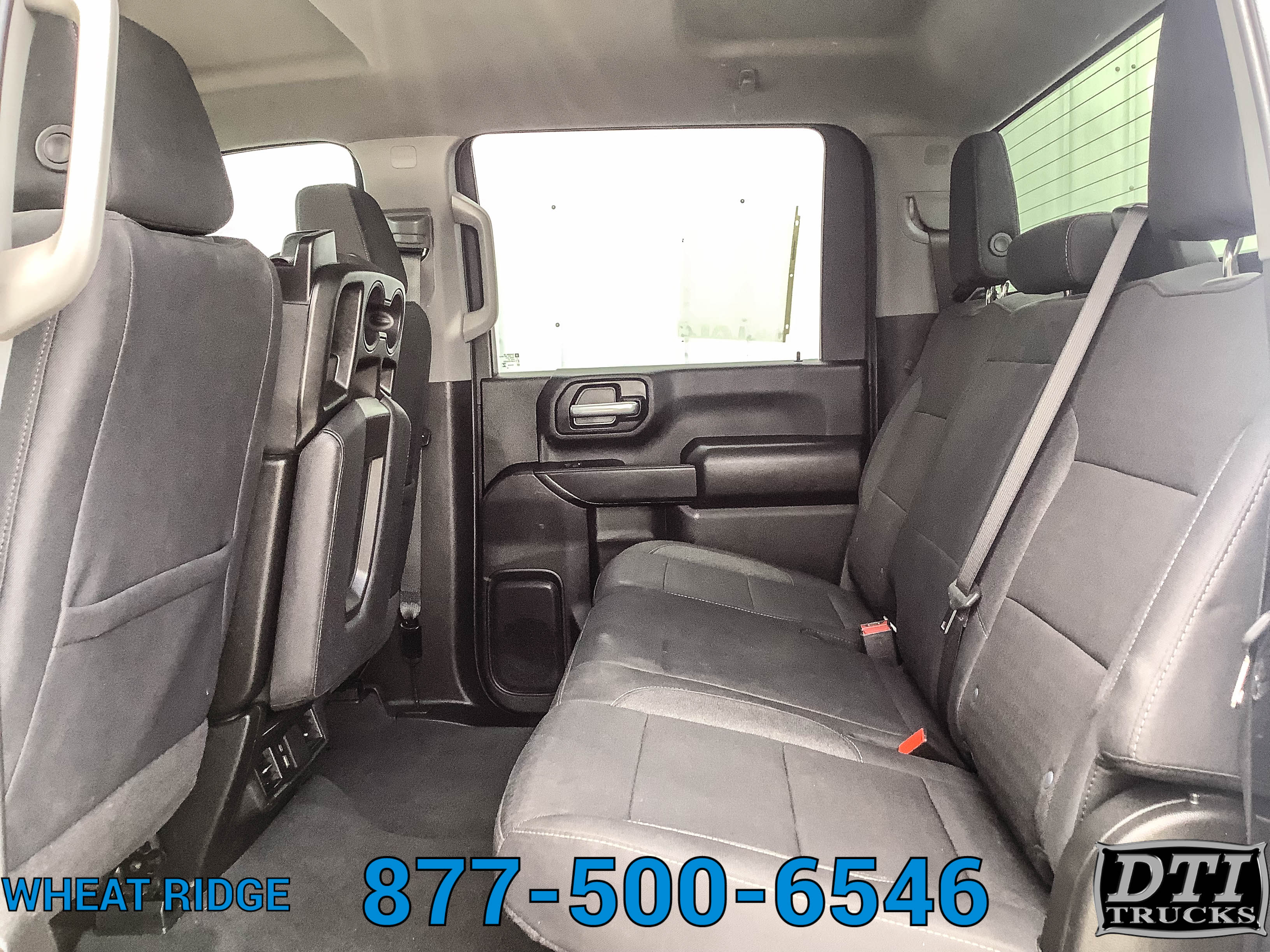 Used 2025 Chevrolet Silverado 2500 4x4 Crew Cab Custom image 12