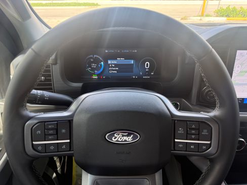 Used 2025 Ford F150 Lightning 4x4 SuperCrew XLT image 8