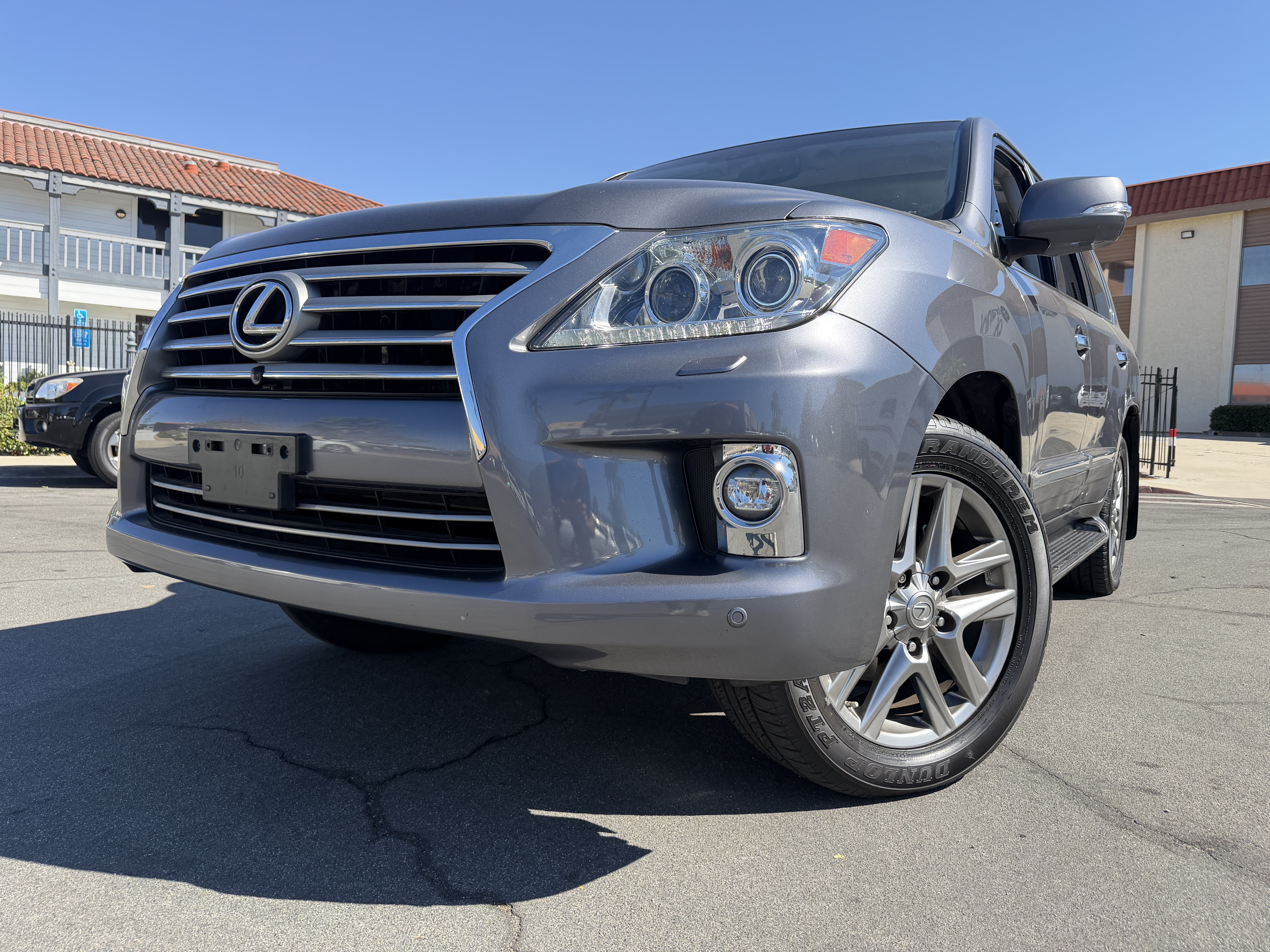 Used 2015 Lexus LX 570 4WD image 10