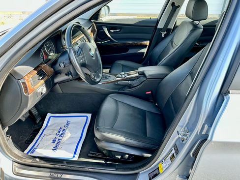Used 2011 BMW 328i xDrive image 12