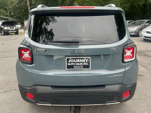 Used 2017 Jeep Renegade FWD Limited image 4