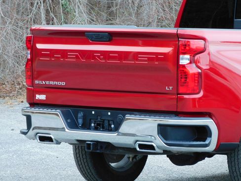 Used 2024 Chevrolet Silverado 1500 LT Z71 image 13