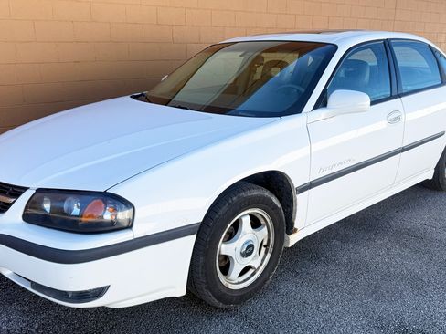 Used 2001 Chevrolet Impala LS image 3