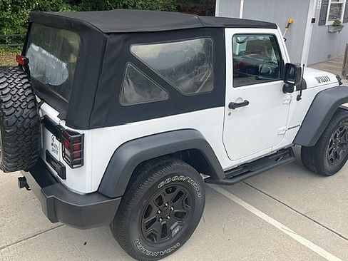 Used 2016 Jeep Wrangler 4WD Sport image 4