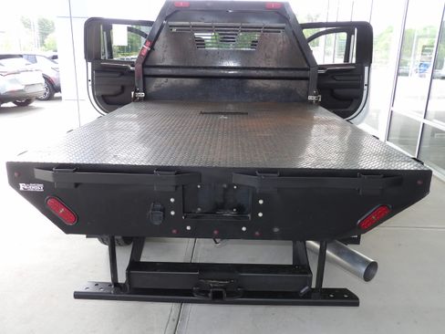 Used 2024 Chevrolet Silverado 2500 LT image 18