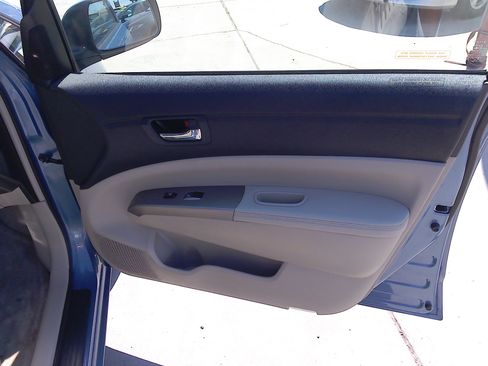 Used 2007 Toyota Prius w/ Package 6 FWD image 11