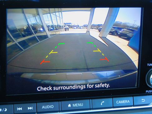 Used 2026 Nissan Rogue SV image 4