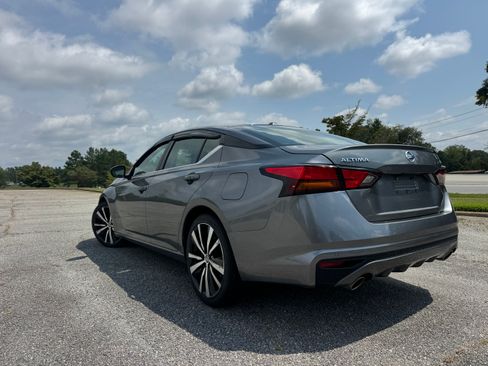 Used 2021 Nissan Altima 2.5 SR FWD image 25