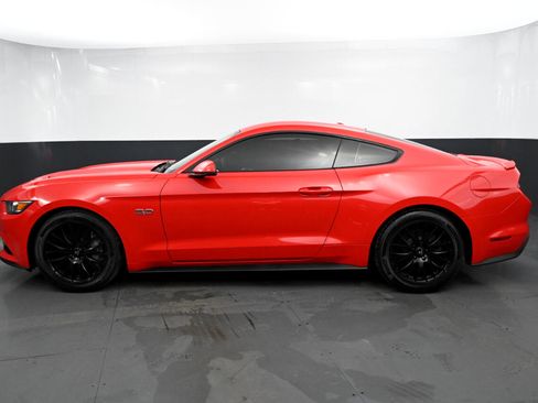 Used 2017 Ford Mustang GT Premium image 2