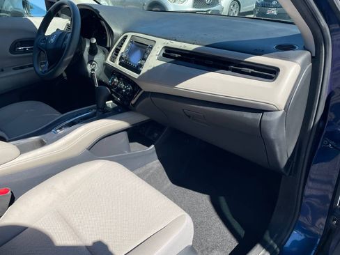 Used 2016 Honda HR-V LX image 15
