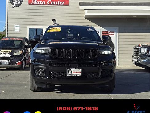 Used 2024 Jeep Grand Cherokee L Laredo image 2
