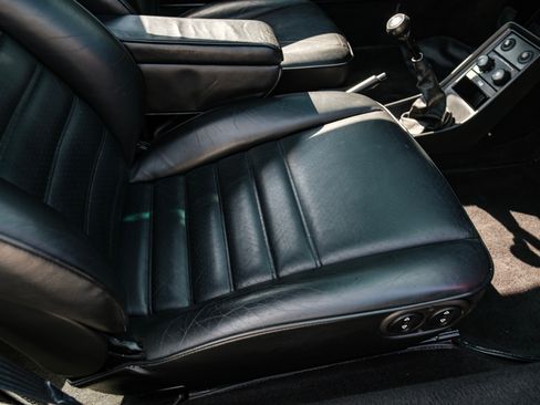 Used 1988 Porsche 911 Carrera image 32