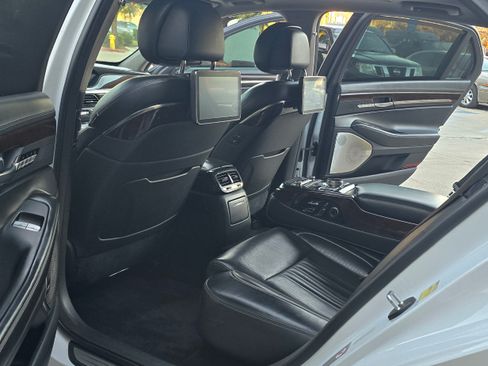 Used 2018 Genesis G90 5.0 Ultimate image 23