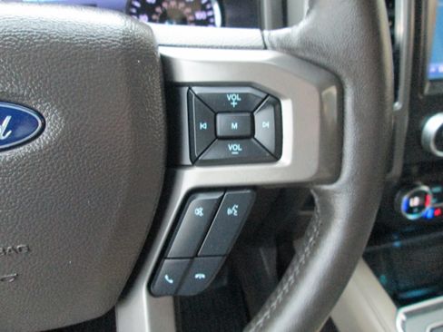 Used 2021 Ford Expedition 2WD XLT image 27