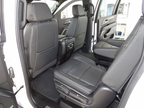 Used 2025 GMC Yukon XL Denali image 22