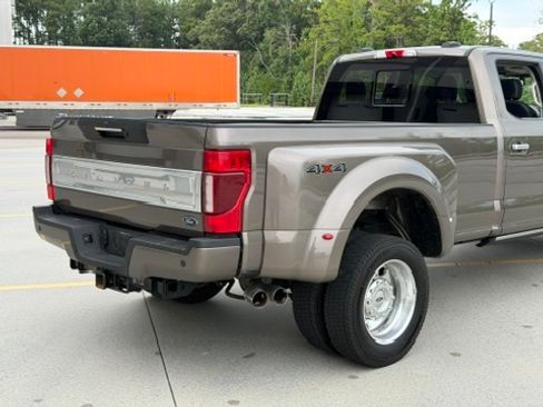 Used 2022 Ford F450 4x4 Crew Cab Super Duty image 6