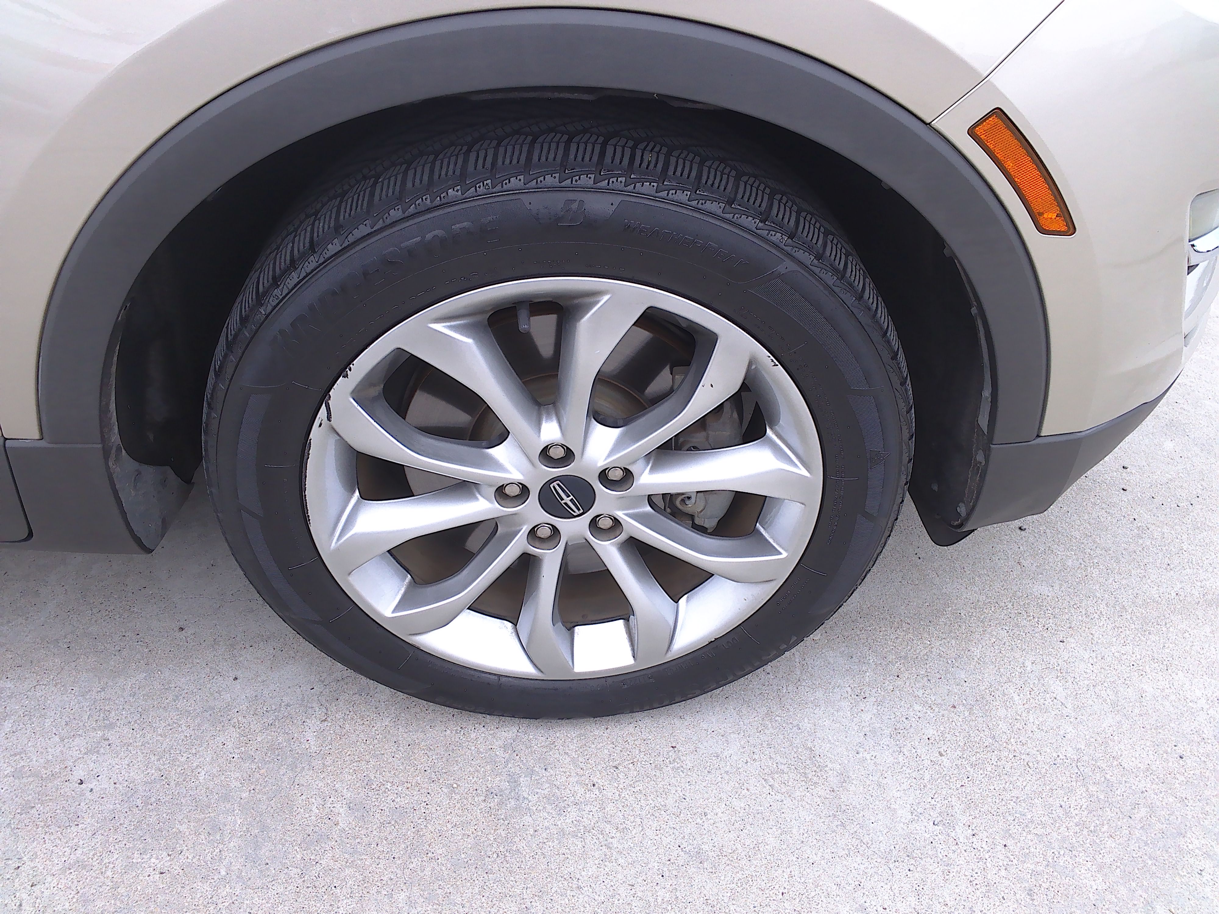Used 2015 Lincoln MKC FWD image 42