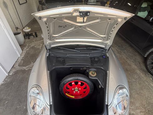 Used 2001 Porsche Boxster Spyder RWD image 4