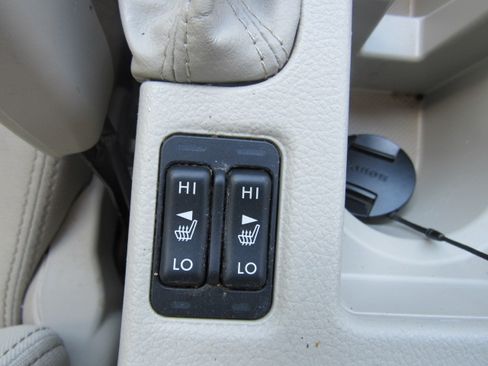 Used 2015 Subaru XV Crosstrek 2.0i Premium image 21