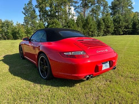 Used 2006 Porsche 911 Carrera 4S image 17