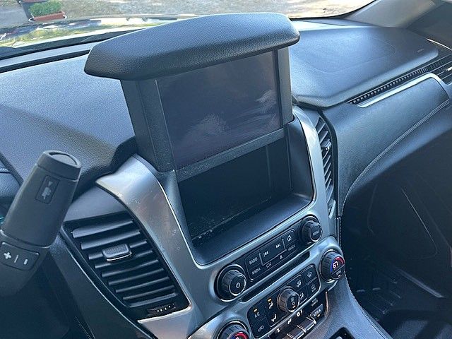 Used 2018 Chevrolet Tahoe AWD/4WD image 40