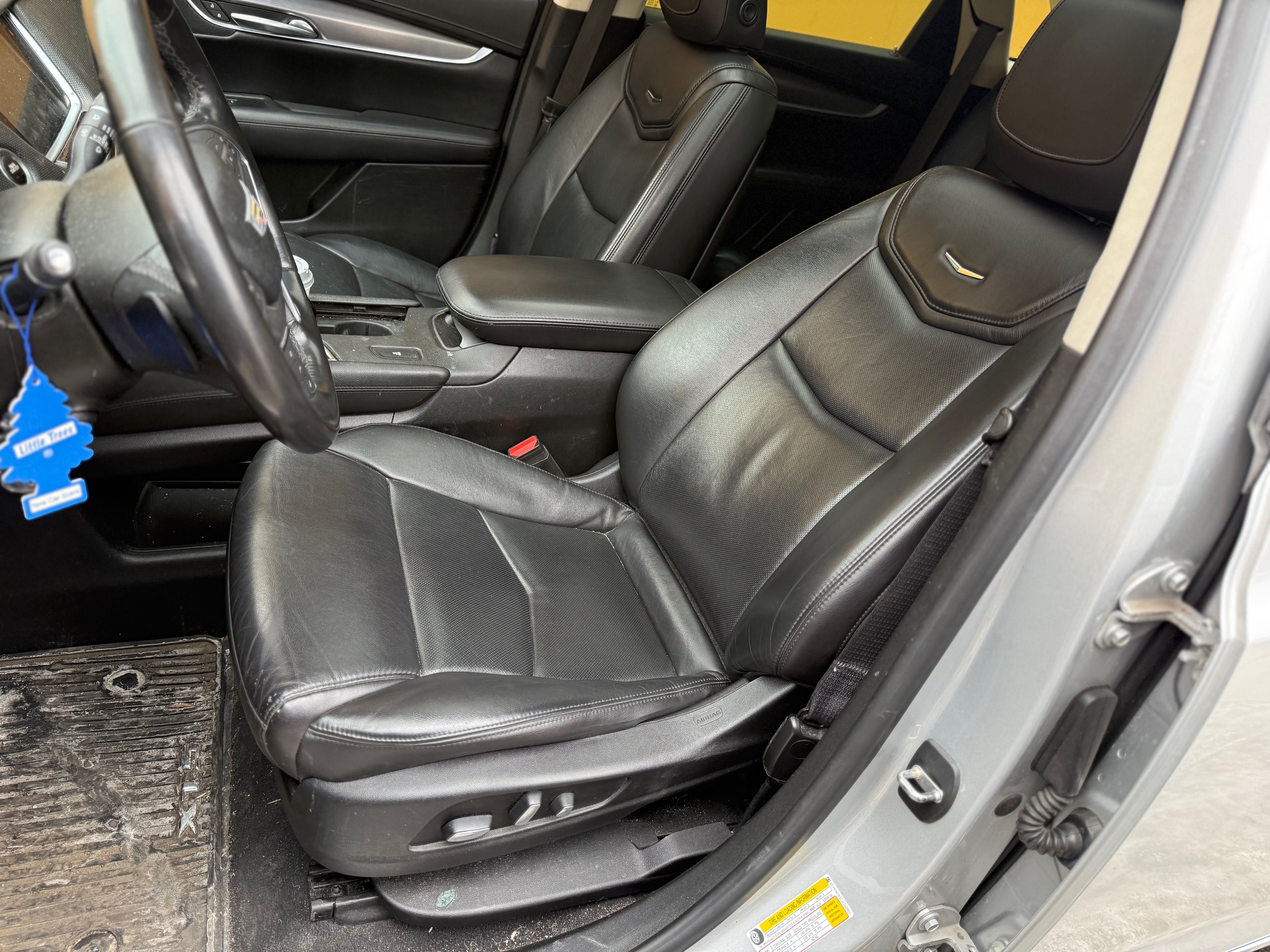 Used 2018 Cadillac XT5 Luxury FWD image 7