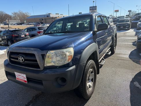 Used 2008 Toyota Tacoma PreRunner image 4