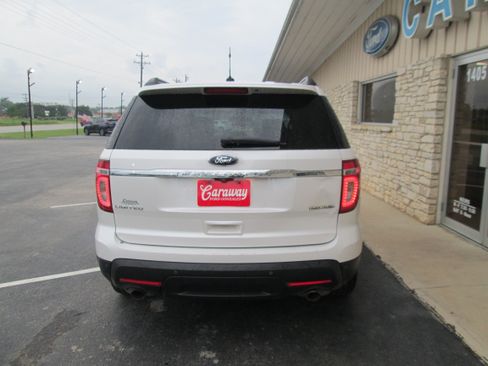 Used 2015 Ford Explorer FWD Limited image 9