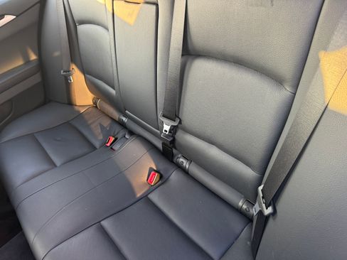 Used 2013 BMW 528i xDrive image 8