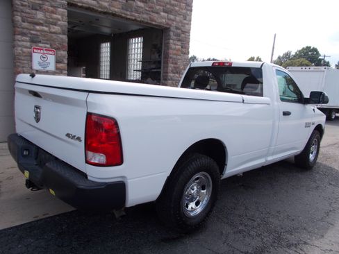 Used 2015 RAM 1500 4x4 Regular Cab ST image 5