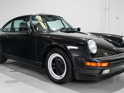 Used 1989 Porsche 911 Carrera image 4