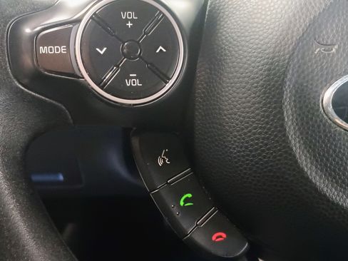 Used 2014 Kia Soul + image 24