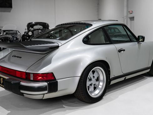 Used 1989 Porsche 911 Carrera image 6