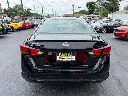 Used 2024 Nissan Altima 2.5 S FWD image 23