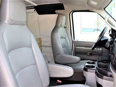Used 2012 Ford E-150 and Econoline 150 image 14