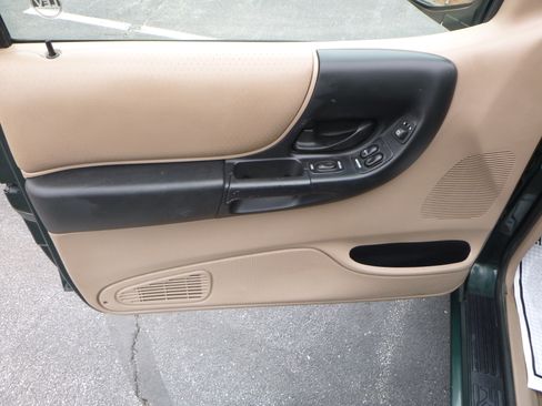 Used 2002 Ford Ranger XLT image 14
