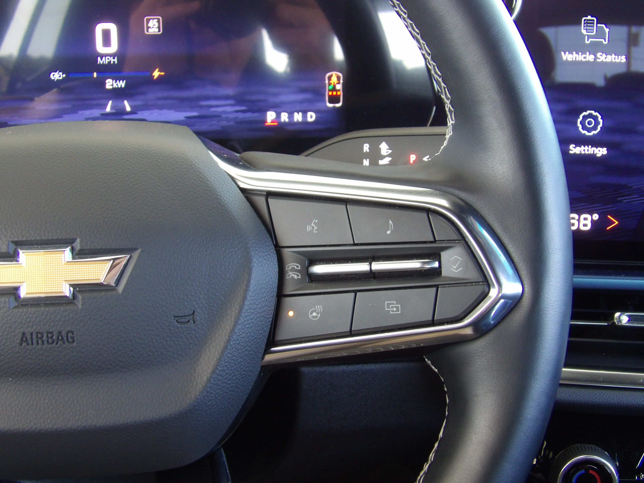 Used 2024 Chevrolet Equinox EV FWD LT w/ 3LT image 27