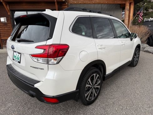 Used 2021 Subaru Forester Limited image 5