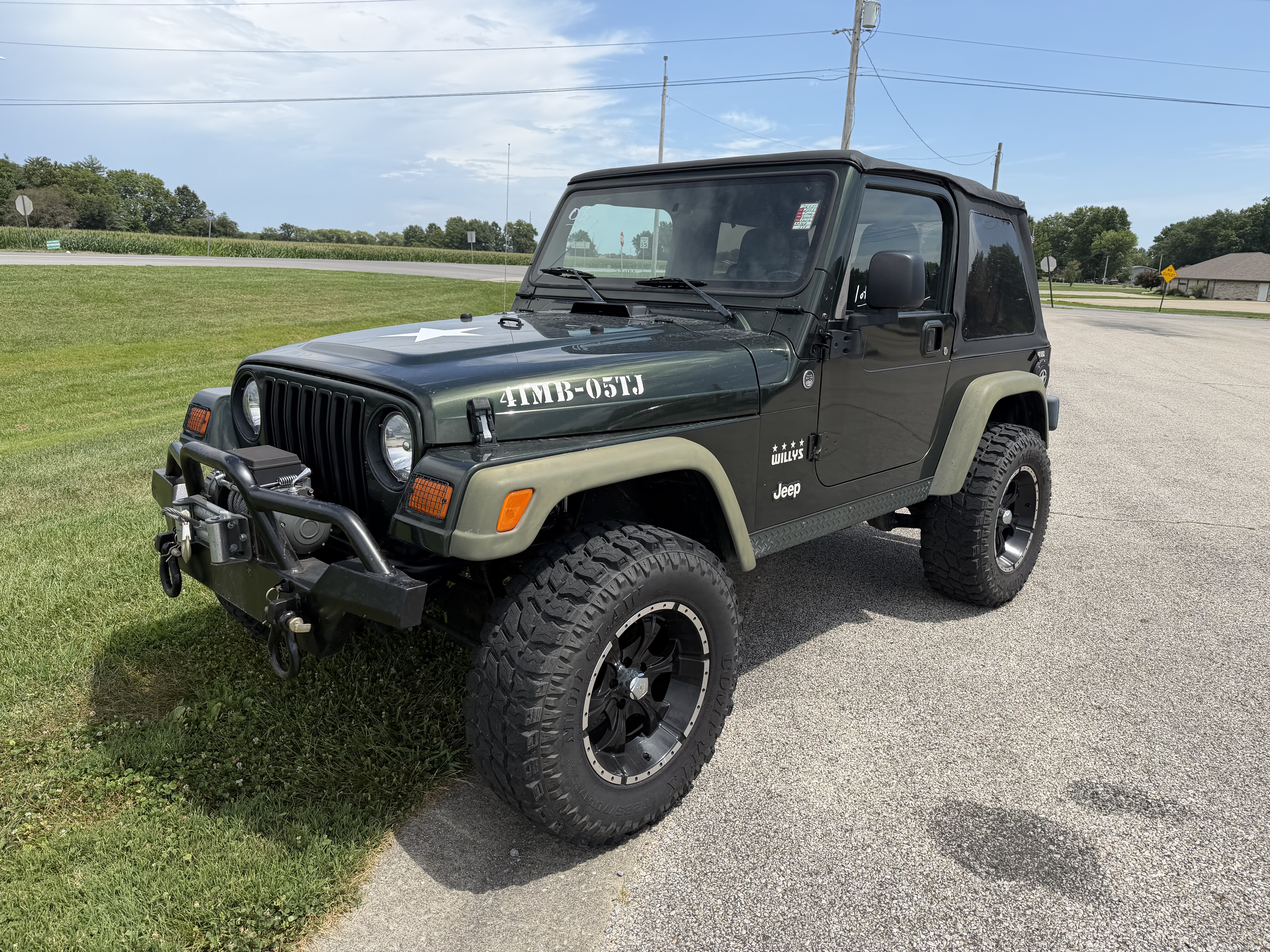 Used 2005 Jeep Wrangler 4WD Willys image 1