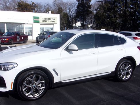 Used 2021 BMW X4 xDrive30i image 3