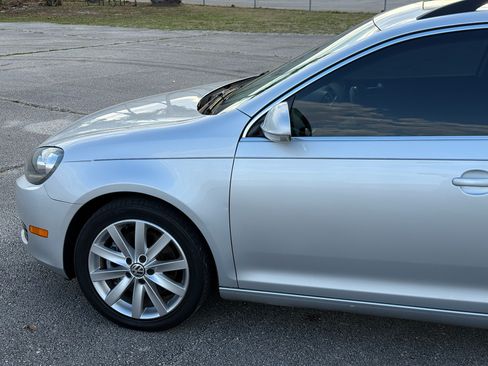 Used 2014 Volkswagen Jetta TDI image 32