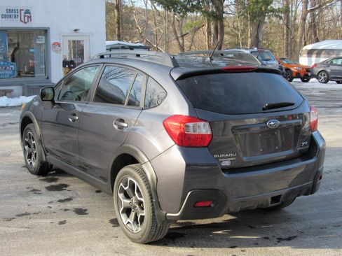 Used 2013 Subaru XV Crosstrek 2.0i Premium image 7