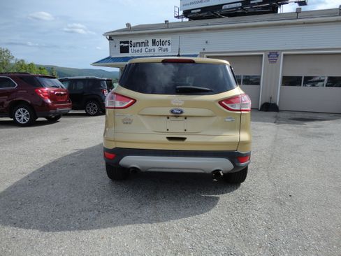 Used 2014 Ford Escape 4WD SE image 4