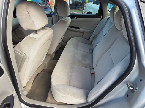 Used 2011 Chevrolet Impala LT image 8