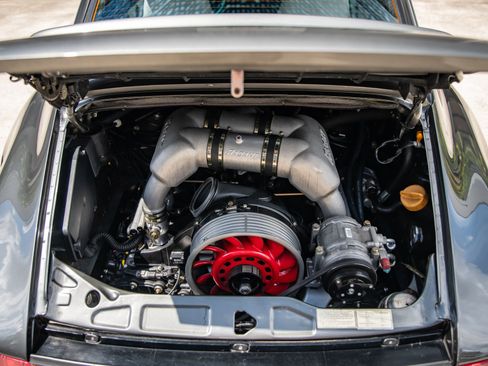 Used 1992 Porsche 911 Carrera image 16