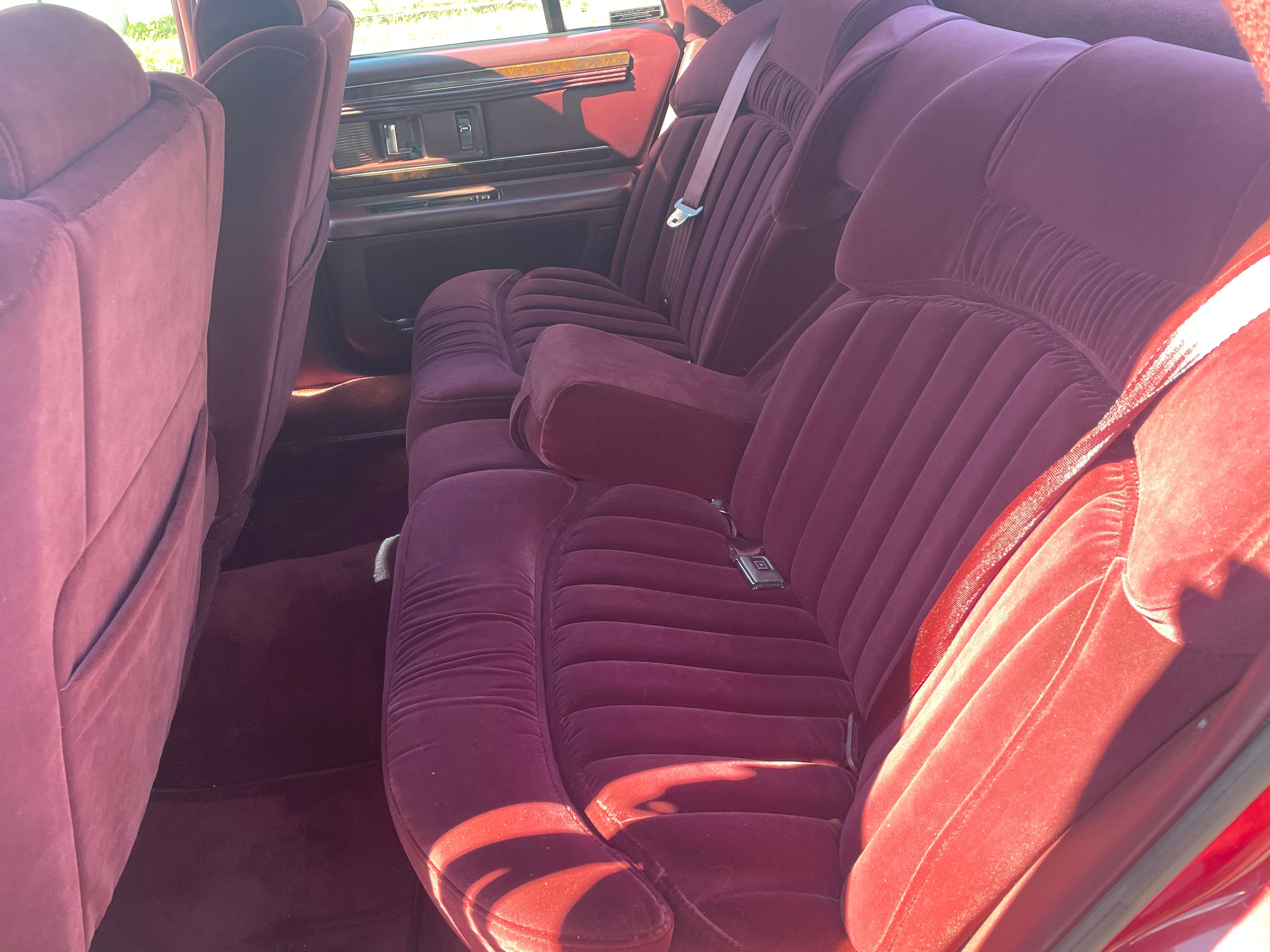 Used 1994 Buick Roadmaster Sedan RWD image 11