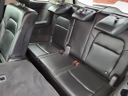 Used 2024 Nissan Pathfinder SL image 13