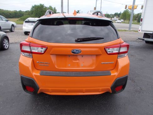 Used 2018 Subaru Crosstrek 2.0i Premium AWD/4WD image 6